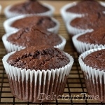 Kakaowe muffinki z czekoladą